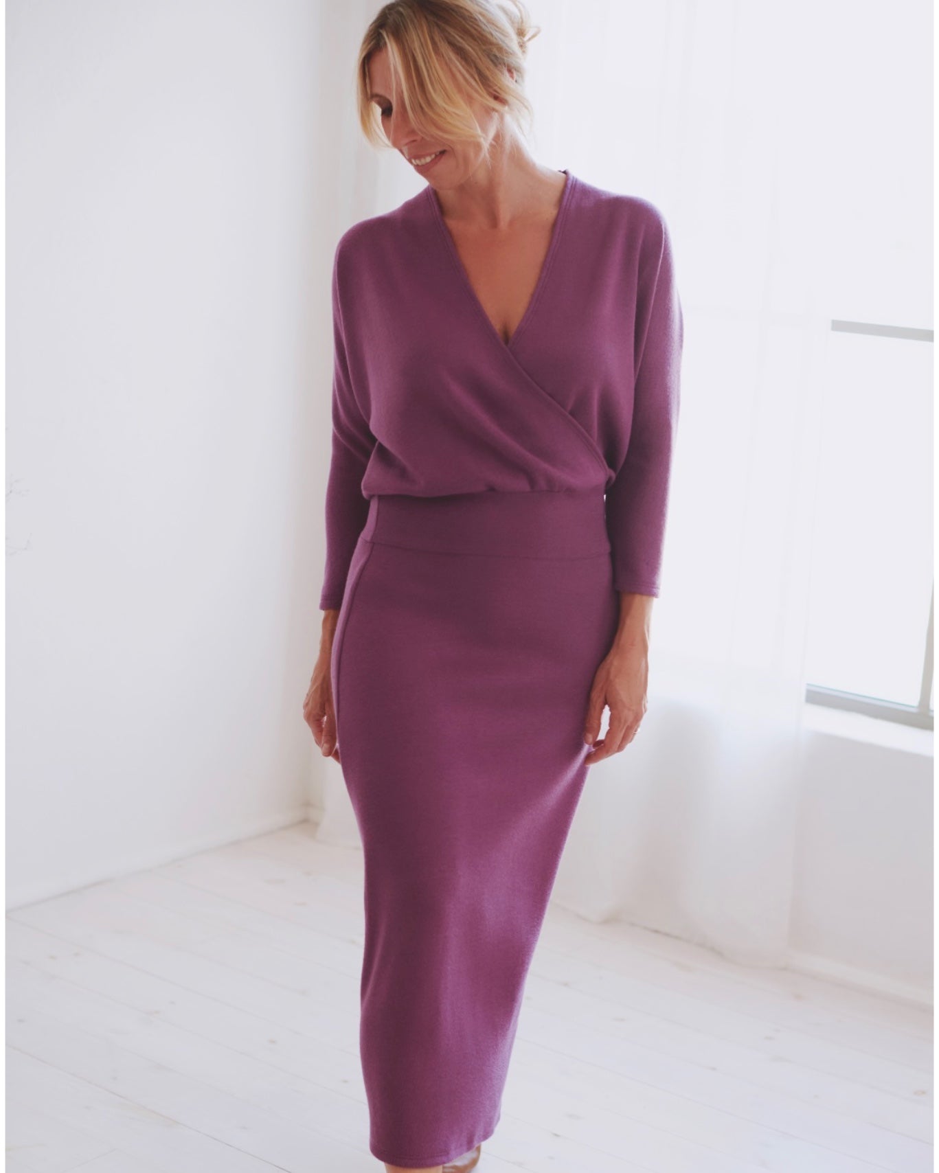 Átlapolós kötött ruha